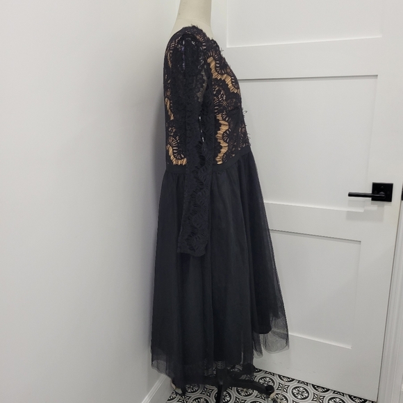 City Chic Women' Black Rare Beauty  Lace Bodice Long Sleeve Dress Size M/18 - Picture 6 of 15